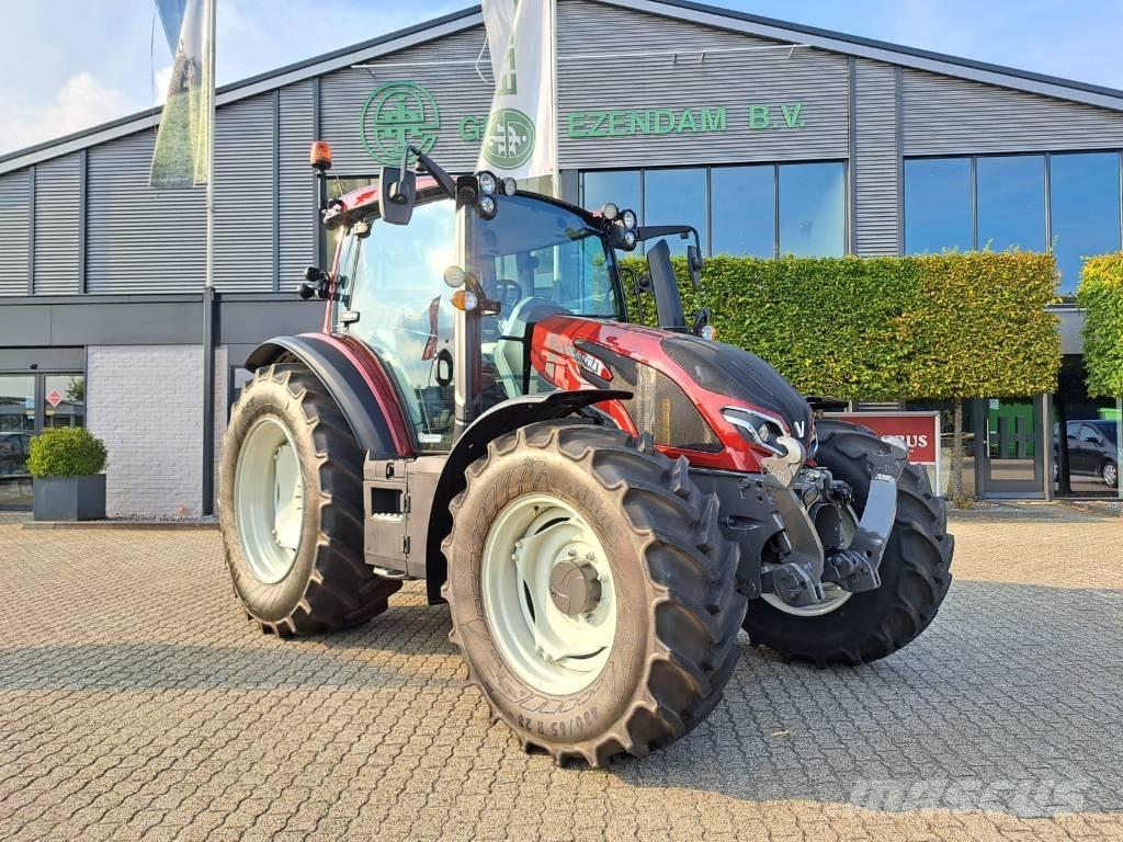 Valtra G 135 Active Traktoren