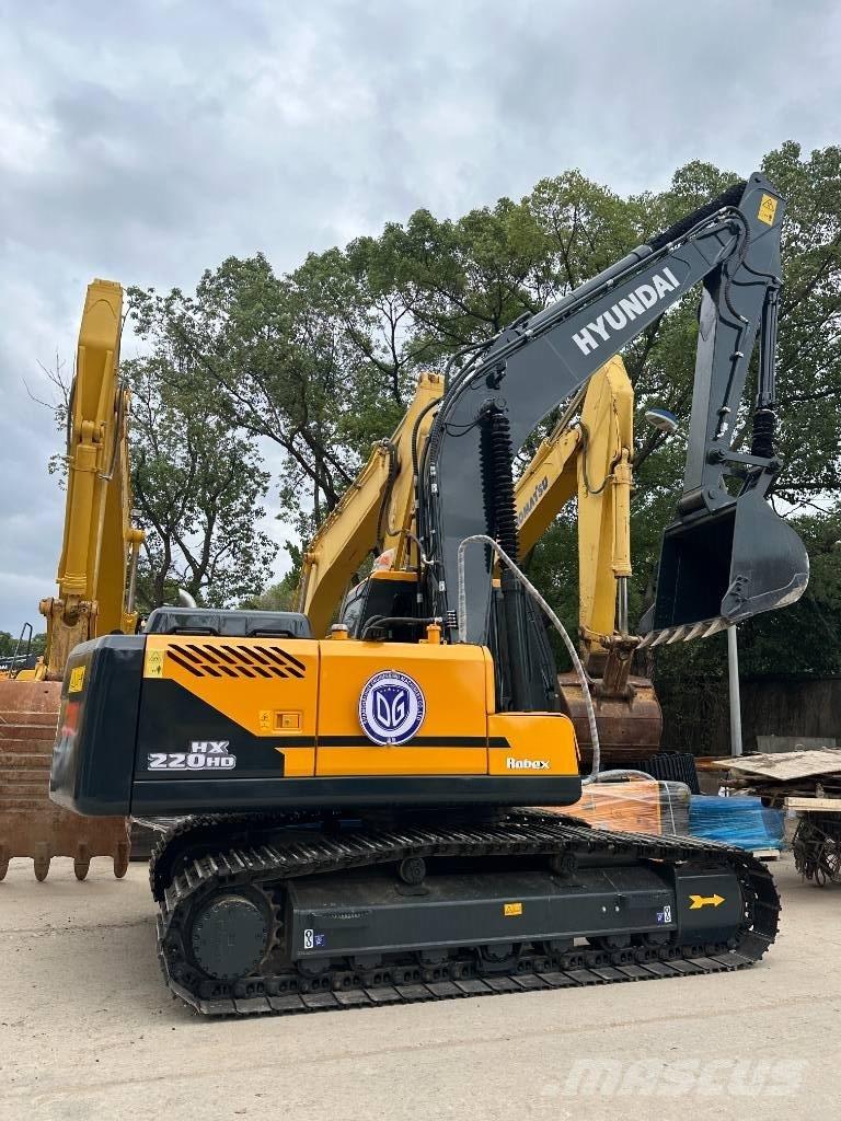 Hyundai HX 220HD Raupenbagger