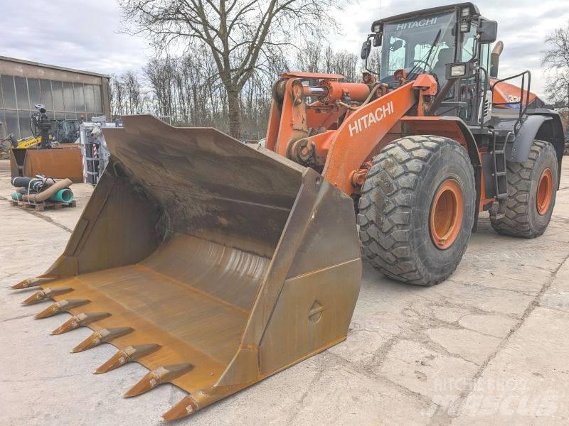 Hitachi ZW 330 Radlader