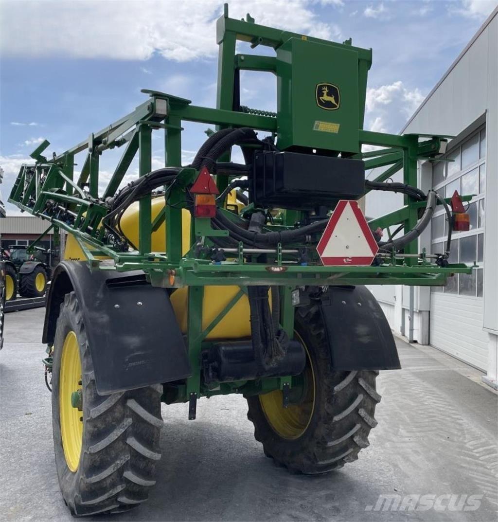John Deere M 740 i Anhängespritzen