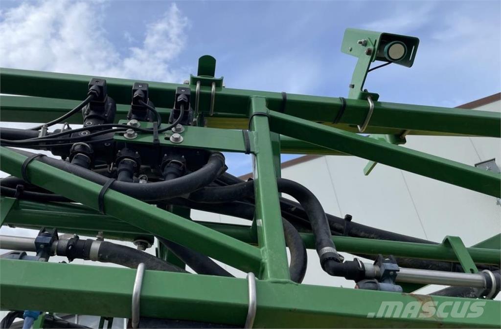 John Deere M 740 i Anhängespritzen