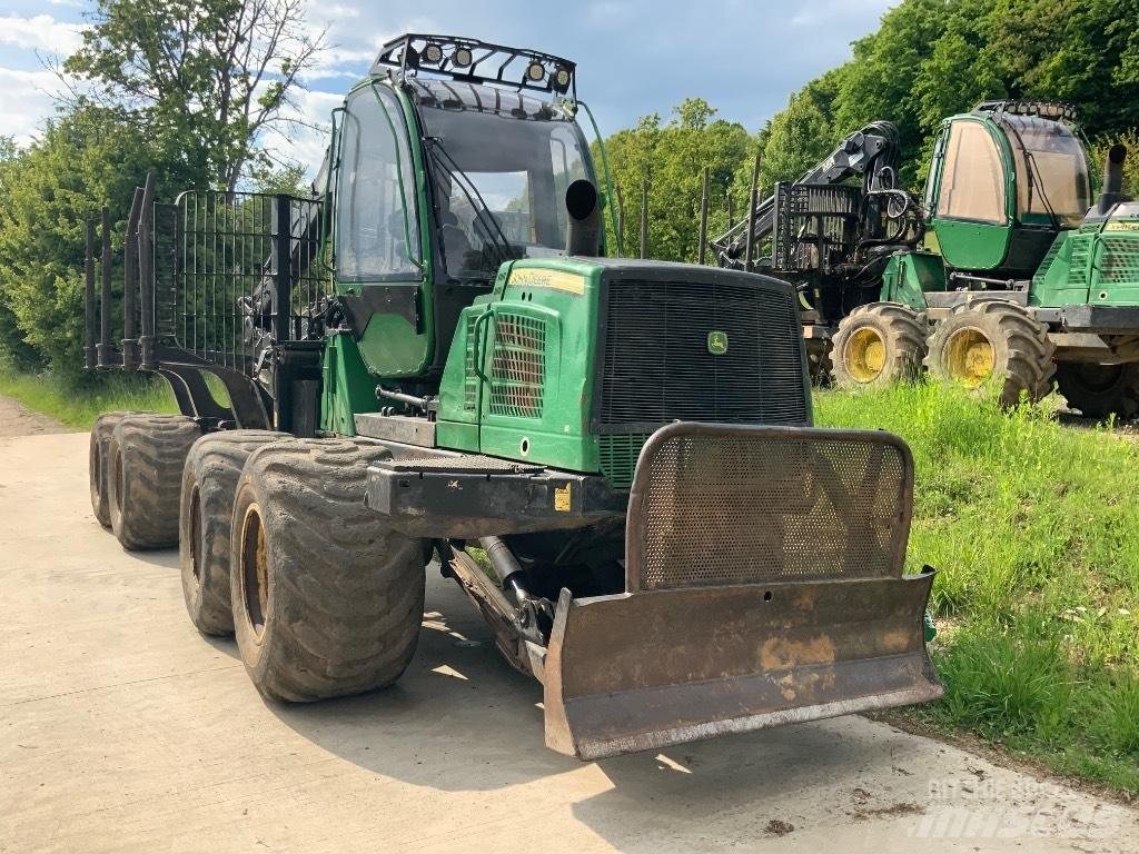 John Deere 1510 E Forwarder