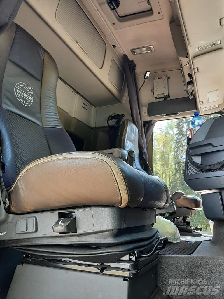 Volvo FH 16 Holzfahrzeuge