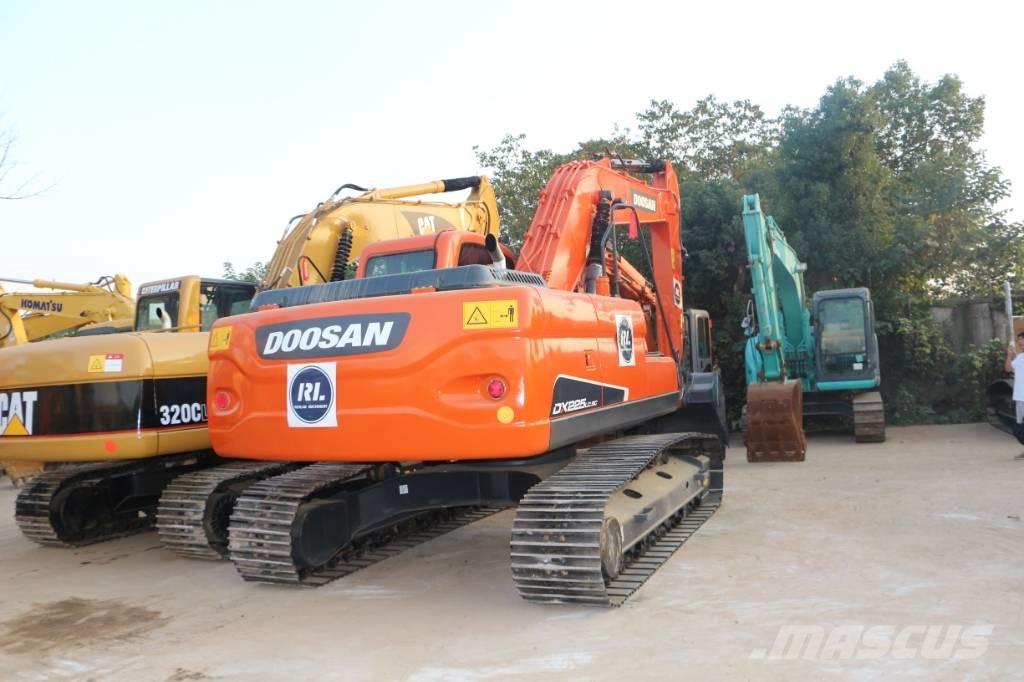 Doosan dx225 Raupenbagger