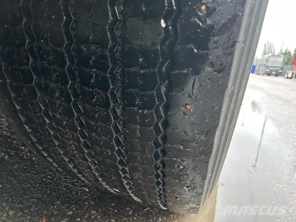 Volvo FH Kastenaufbau