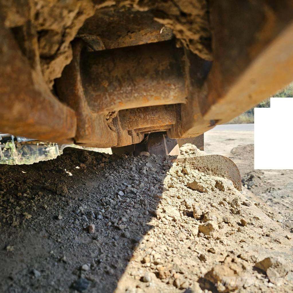 Hyundai Robex 300 LC Raupenbagger