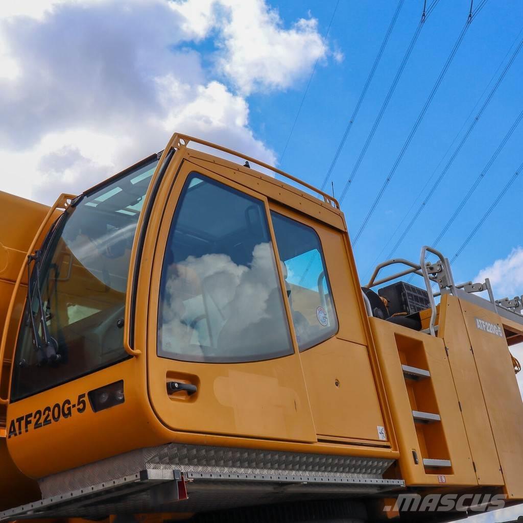 Tadano ATF 220G-5 All-Terrain-Krane