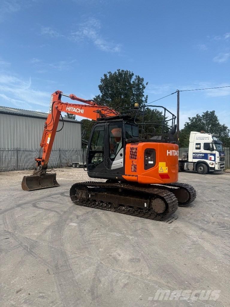 Hitachi ZX 135 US-6 Raupenbagger
