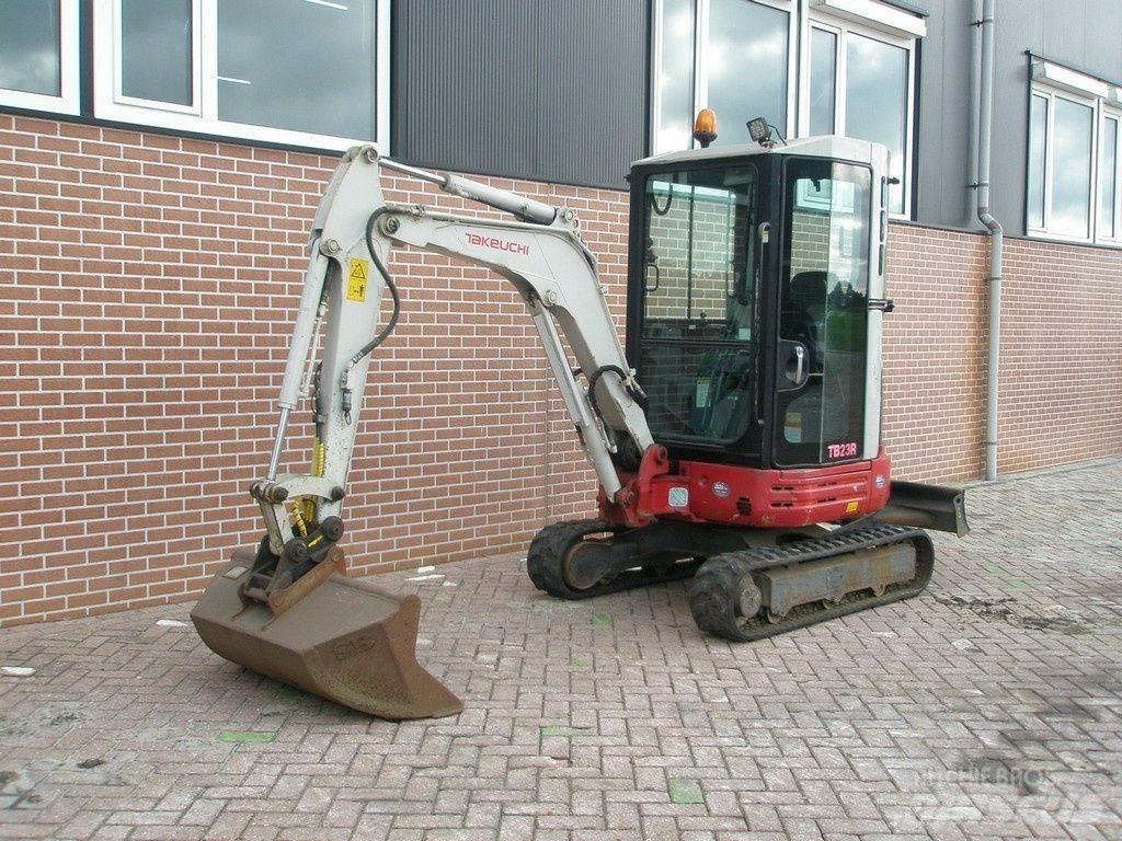 Takeuchi TB23R Minibagger < 7t