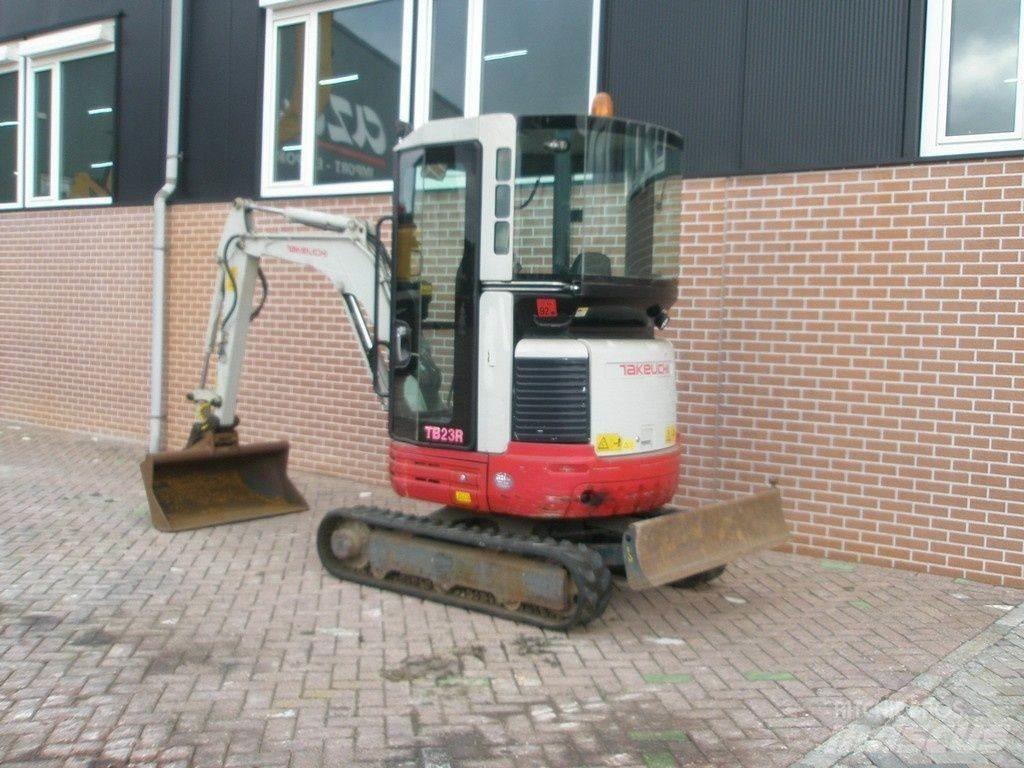 Takeuchi TB23R Minibagger < 7t
