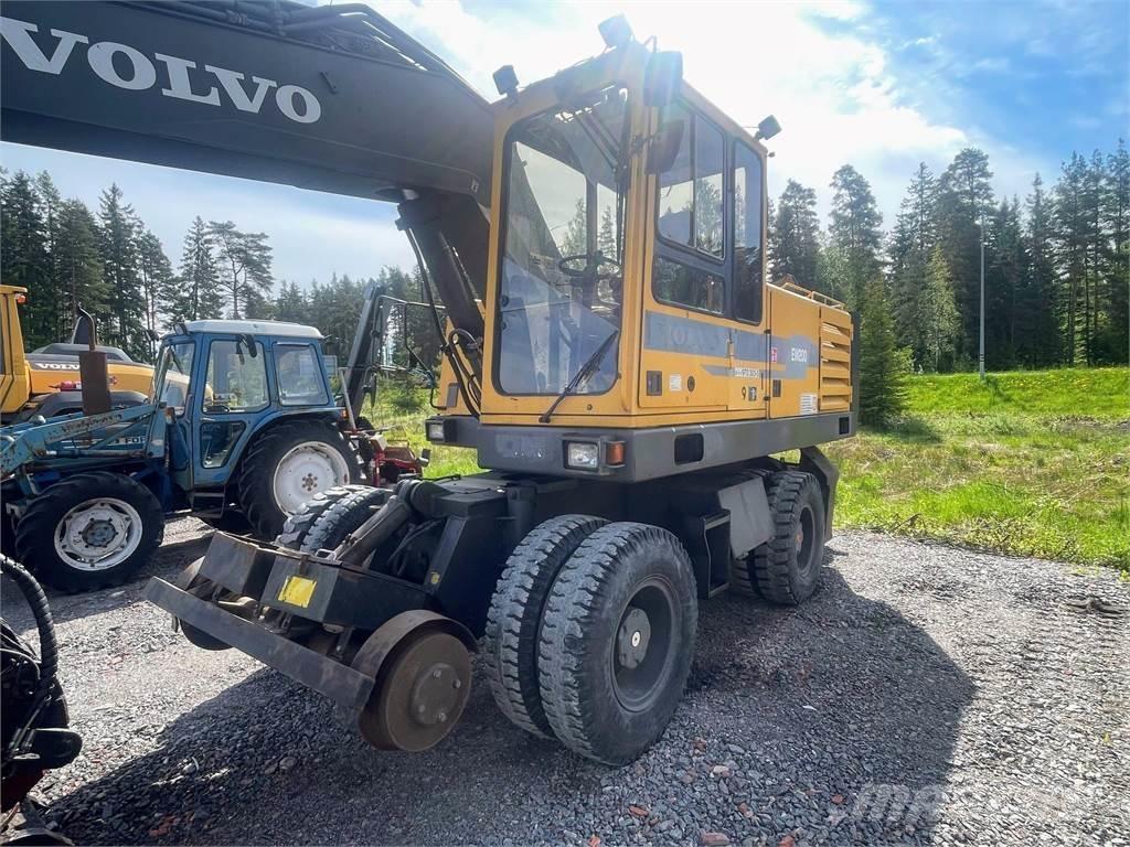 Volvo EW 200 4x4 Mobilbagger