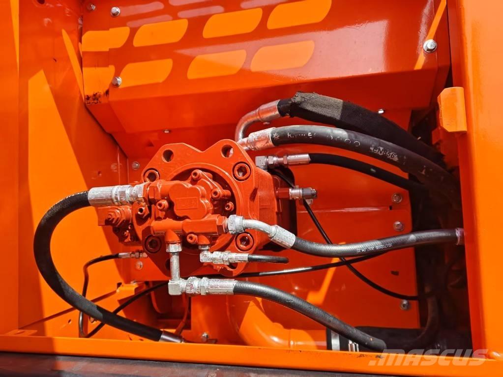 Doosan DX 225 LC-9C Raupenbagger
