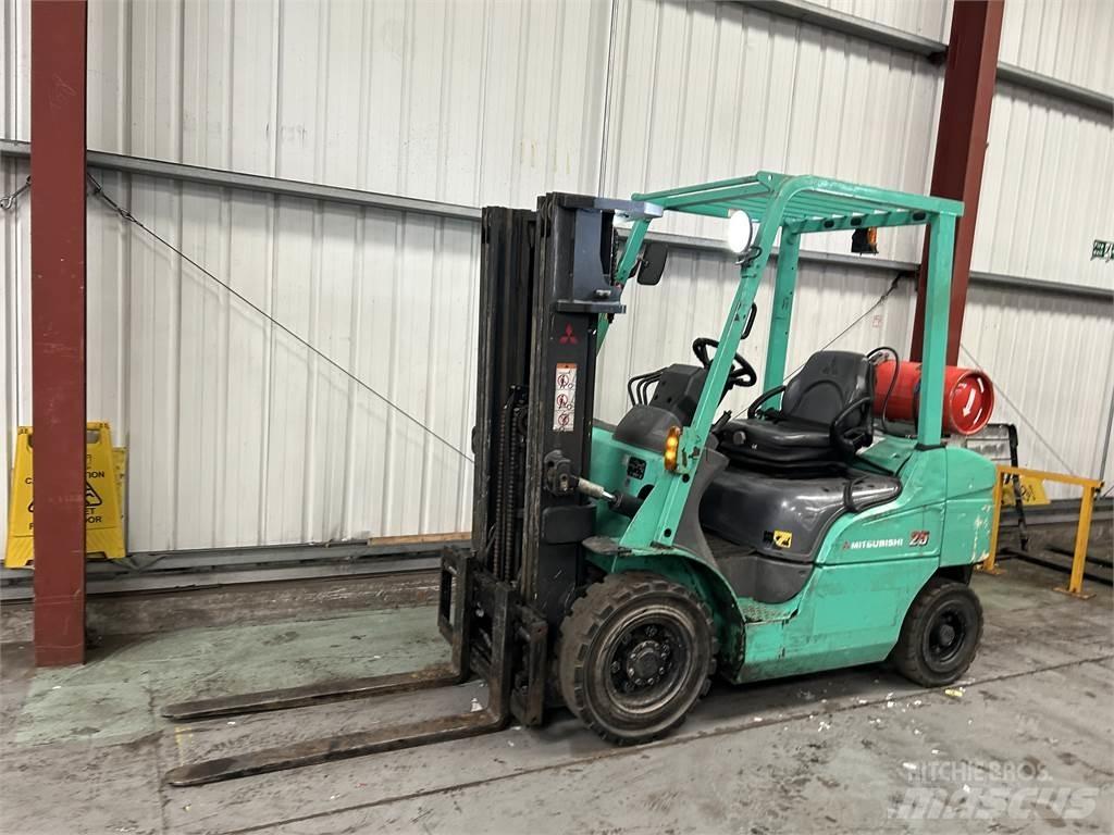 Mitsubishi FG25NT Gas Stapler