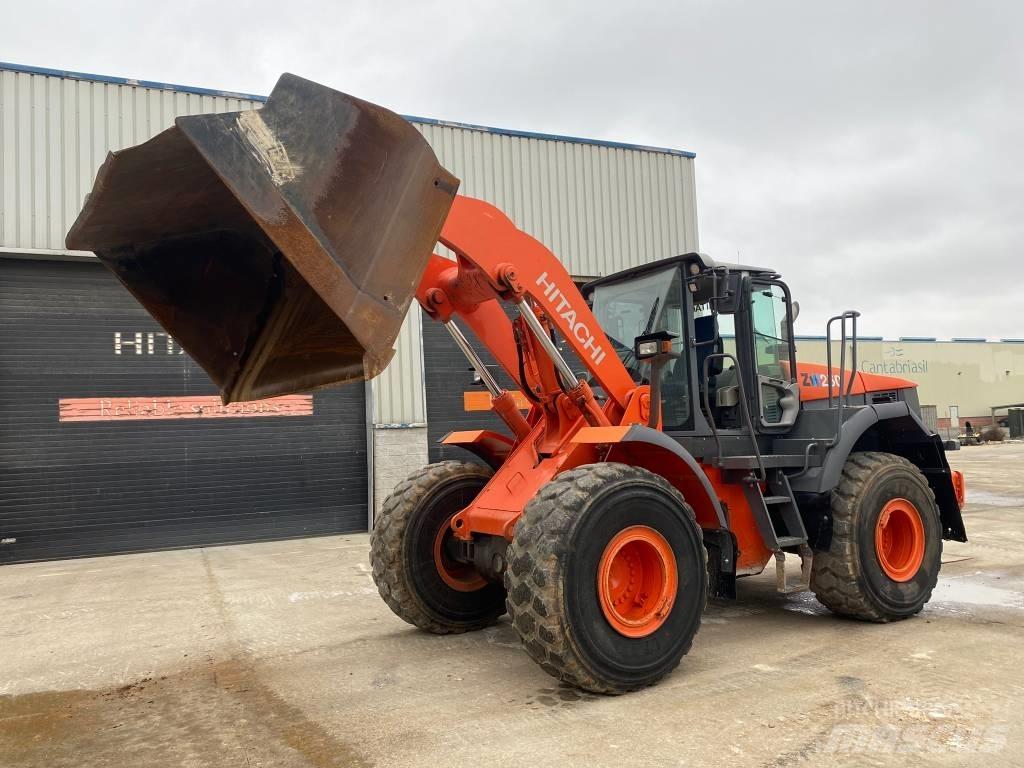 Hitachi ZW 250 Radlader