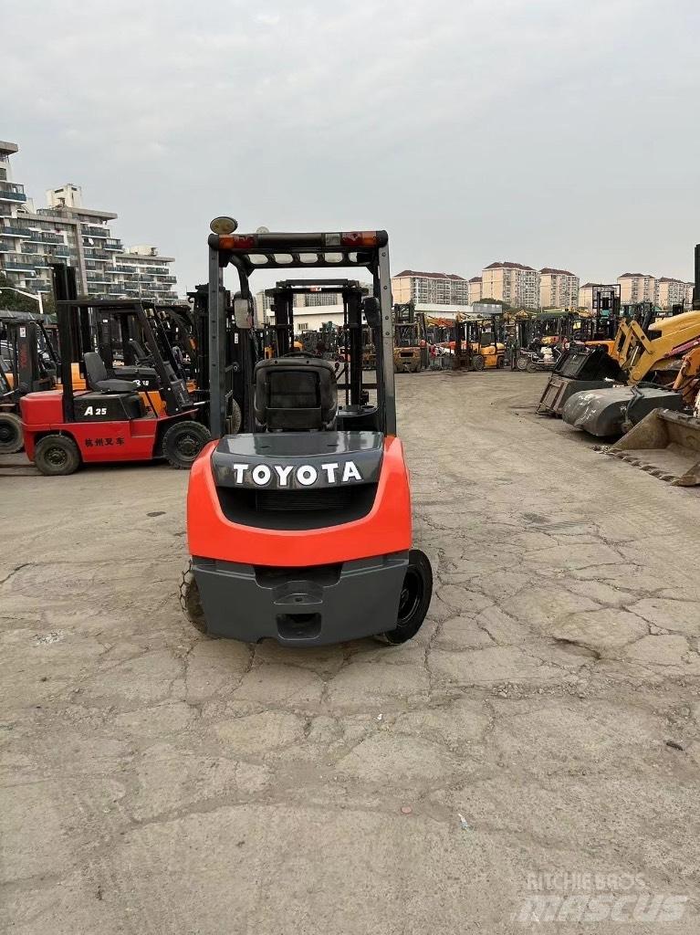 Toyota Toyota8F FD30 Diesel Stapler