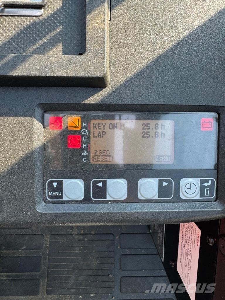 Toyota Tonero 18 Diesel Stapler