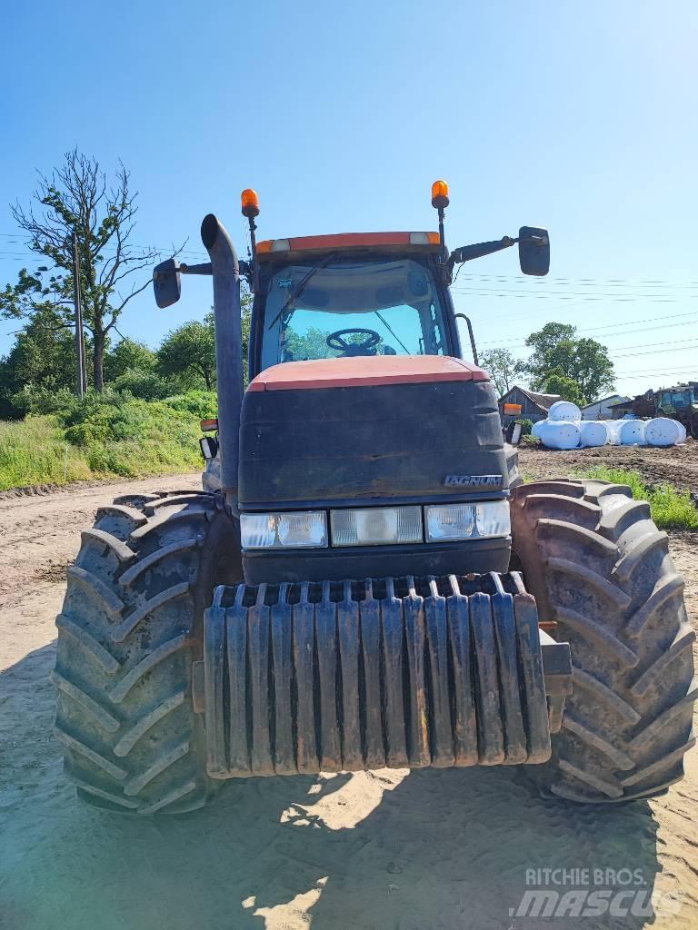 Case IH MX 240 Traktoren