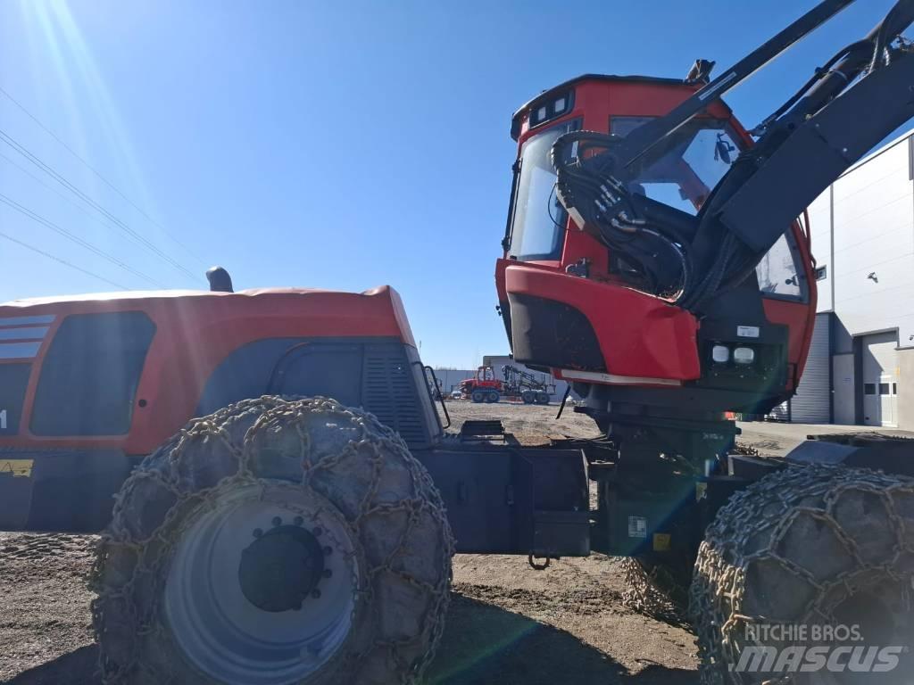 Komatsu 911.6 Harvester