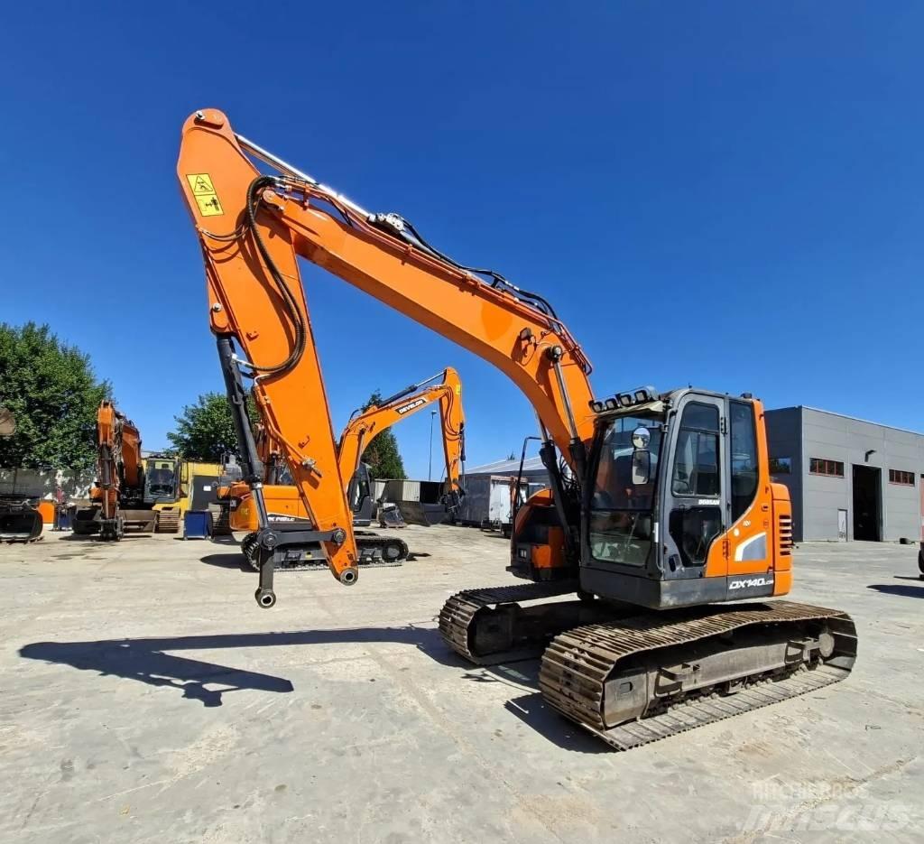 Doosan DX140LCR-5 Raupenbagger