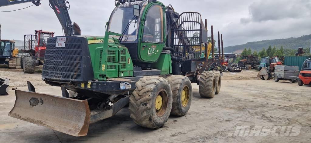 John Deere 1210 E Forwarder
