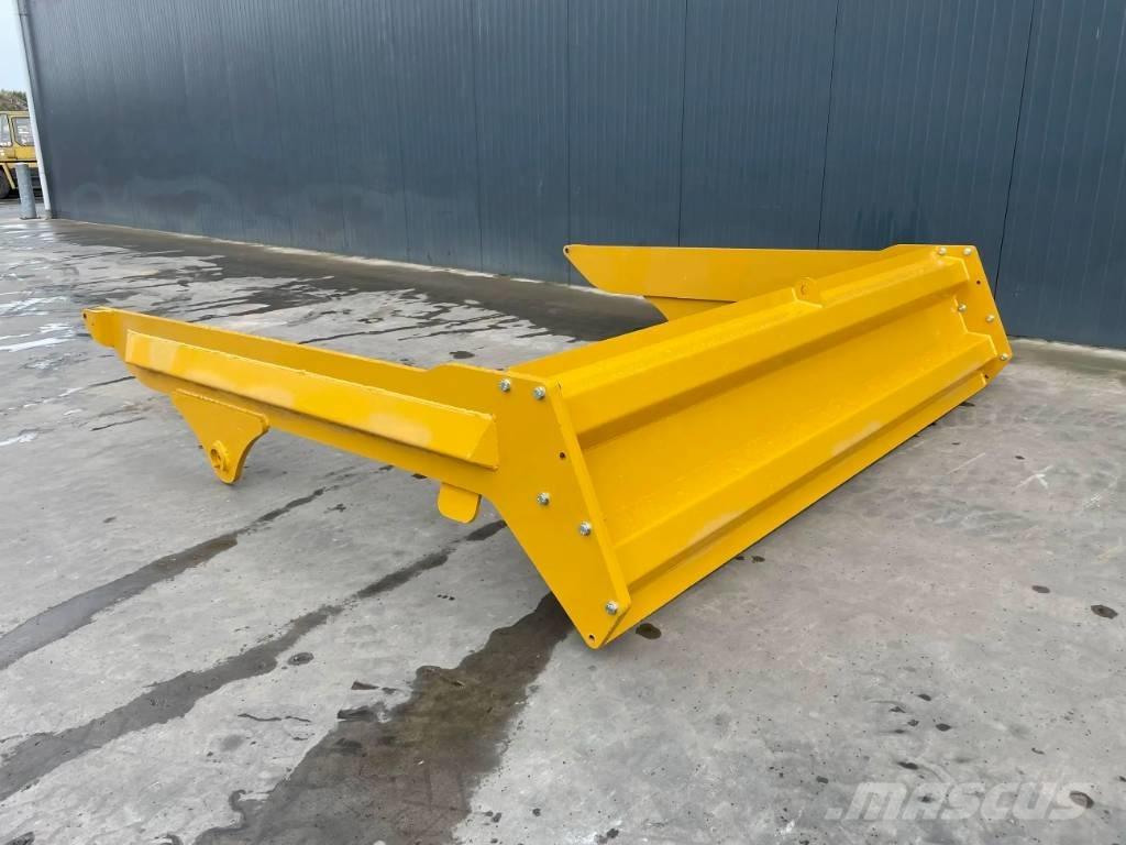 Volvo A25G Heckklappe