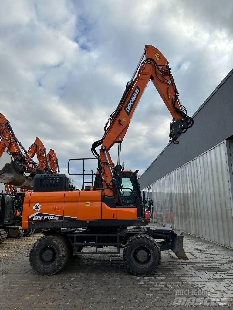 Doosan DX 190 W-7 Mobilbagger