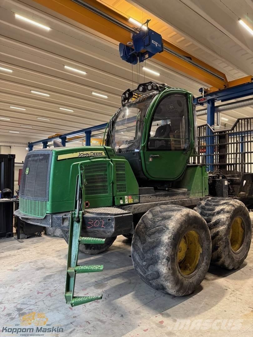 John Deere 1210E Forwarder