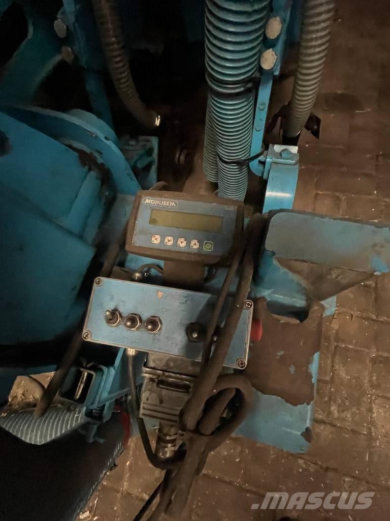 Monosem NG PLUS 12 Präzisionssaatmaschinen