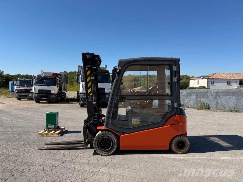 Toyota 8 FBMT 35 Elektro Stapler