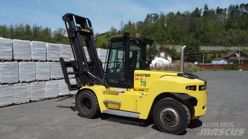 Hyster H16XD6 Diesel Stapler