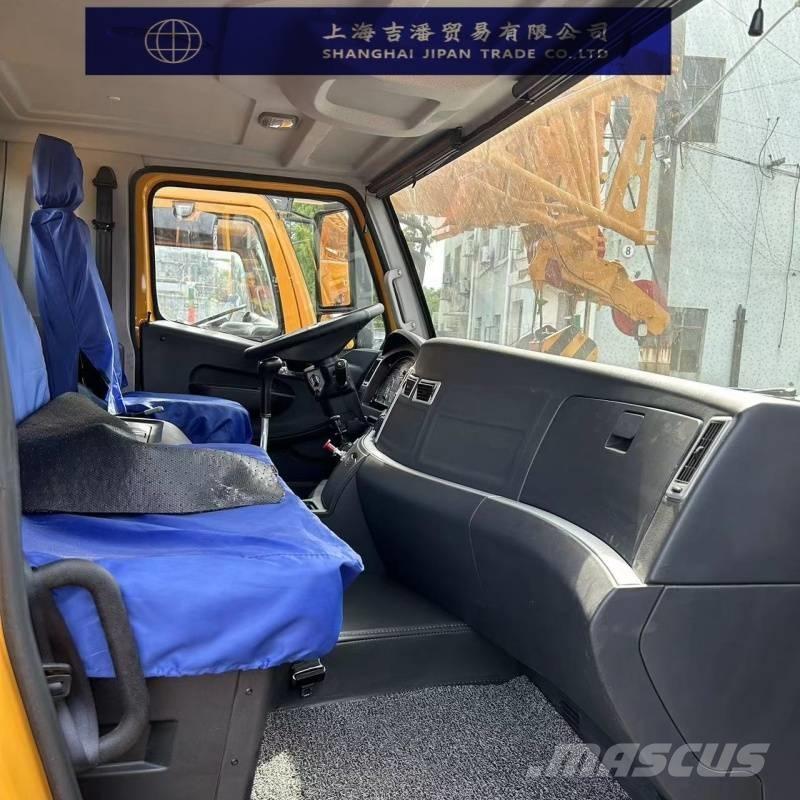 XCMG QY 25 E All-Terrain-Krane