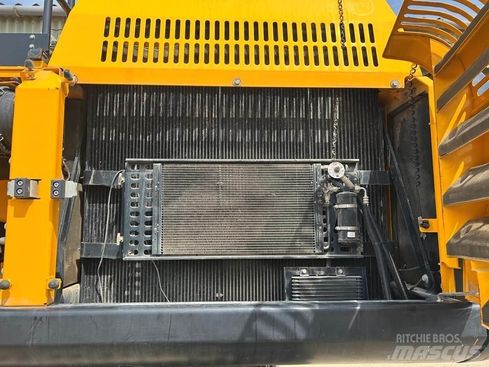 JCB JS300 Raupenbagger