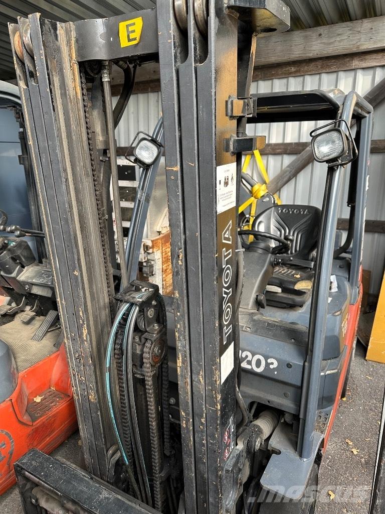 Toyota 02-8 FDF 18 Diesel Stapler