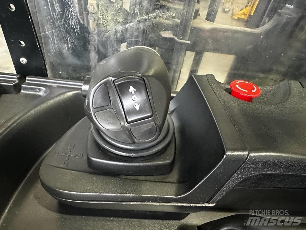Yale MR16 Schubmaststapler