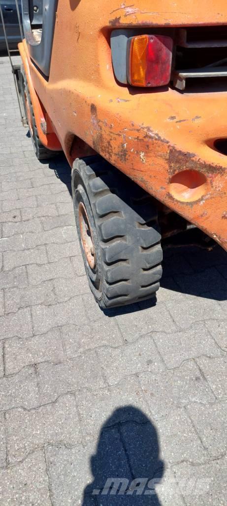 Linde H 20 T-03 Gas Stapler