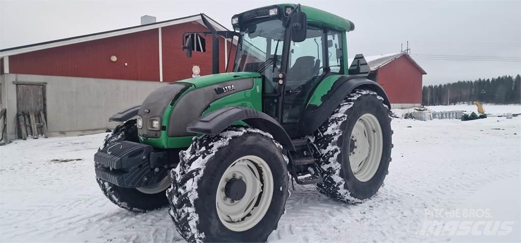 Valtra C130 Hitec Traktoren