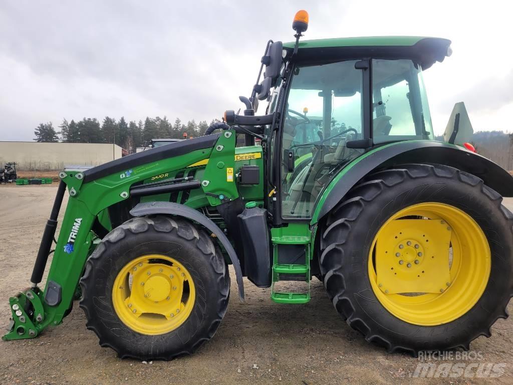 John Deere 5100R Traktoren