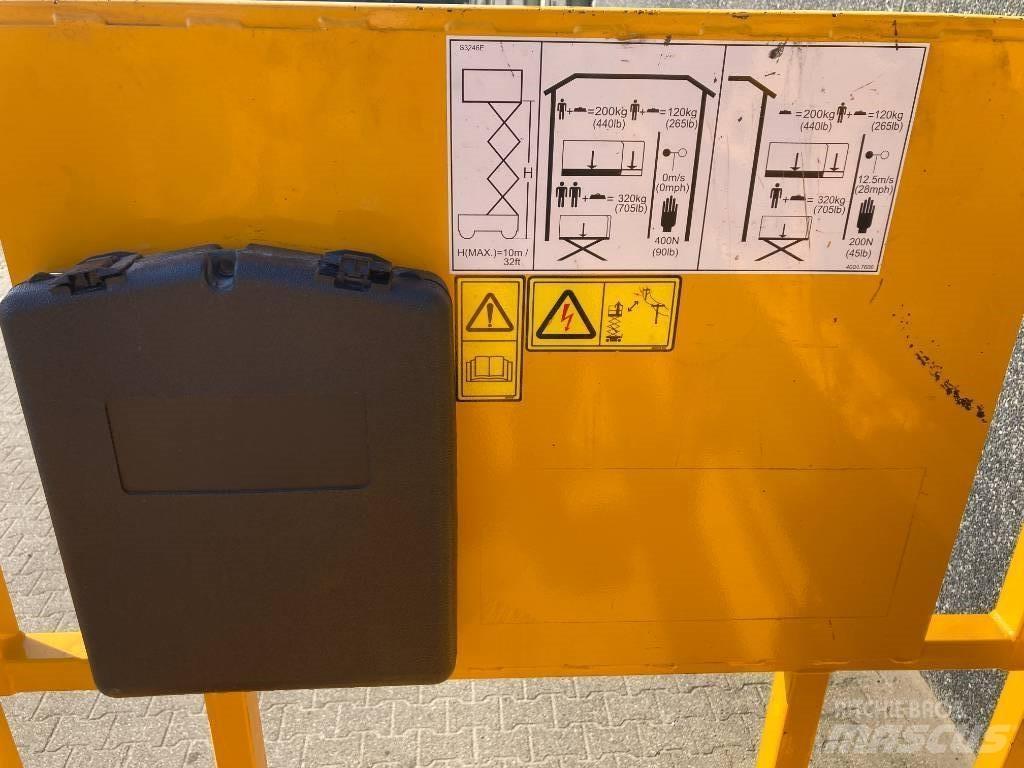 JCB S 3246 E Scheren-Arbeitsbühnen
