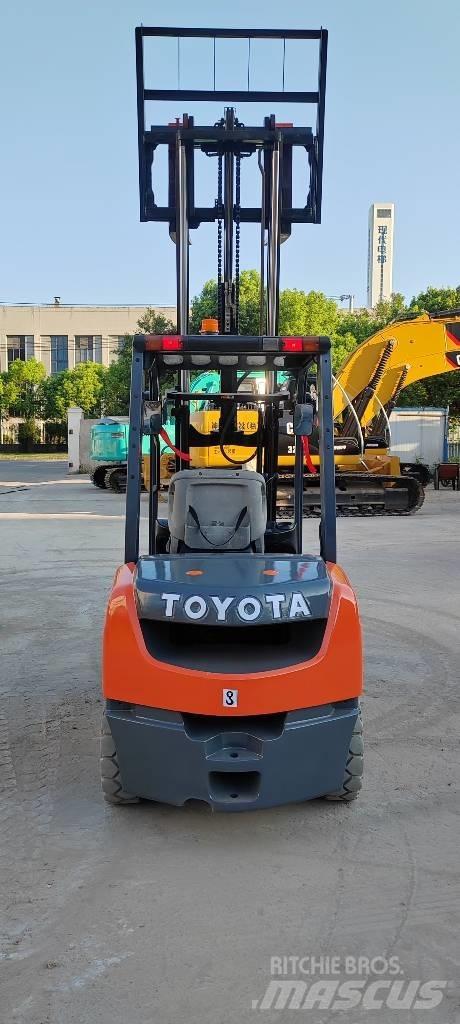 Toyota FD30 Diesel Stapler