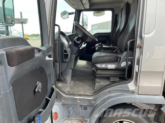 MAN 8.180 Kastenaufbau