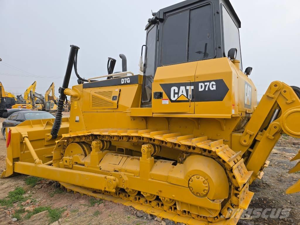 CAT D7G Bulldozer