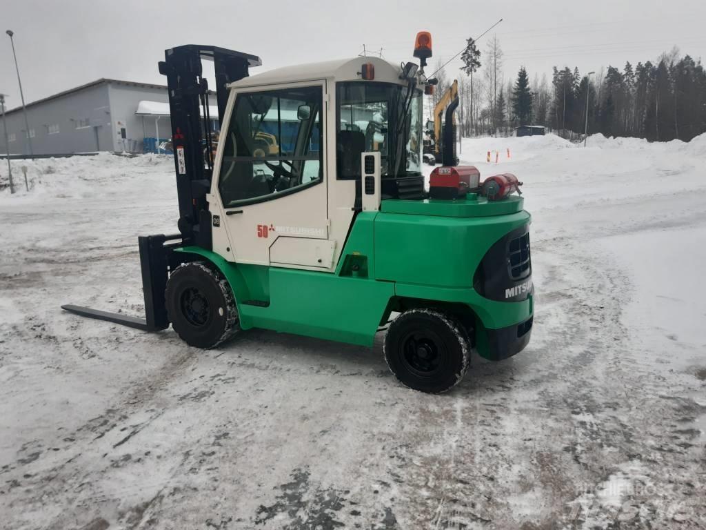 Mitsubishi FD50K Diesel Stapler