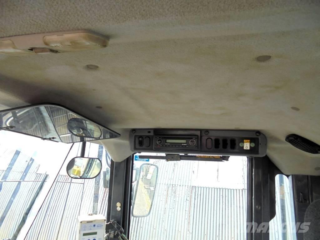 Komatsu WA 270-7 Radlader