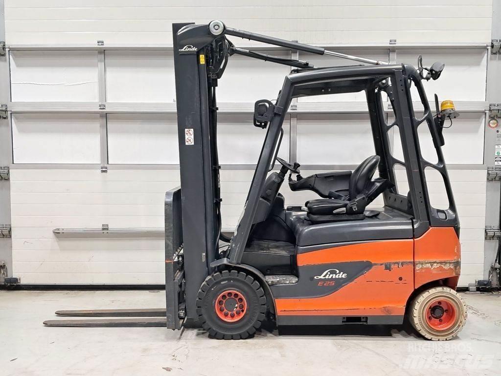 Linde E25-01 Elektro Stapler