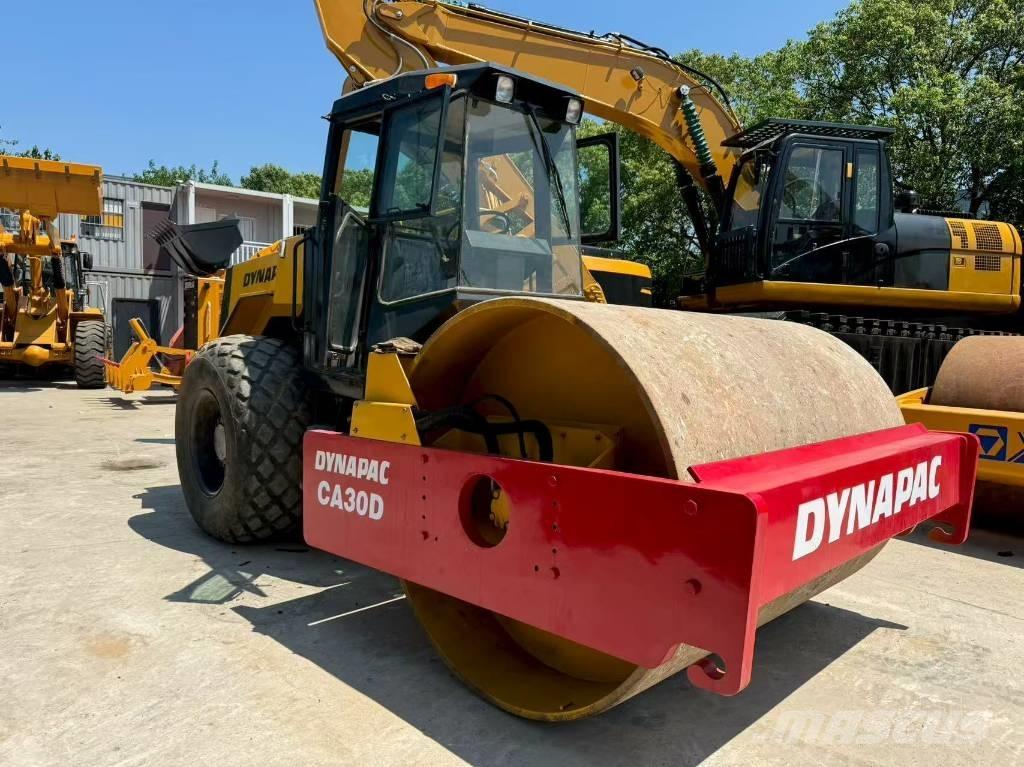 Dynapac CA 30 D Walzenzüge