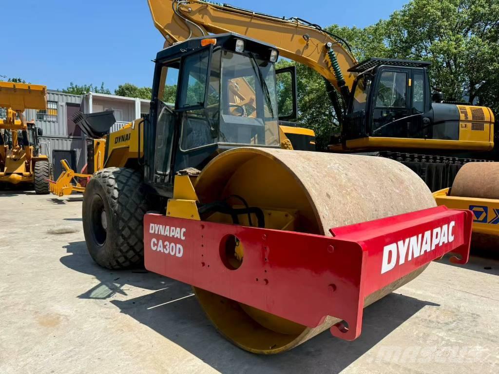 Dynapac CA 30 D Walzenzüge