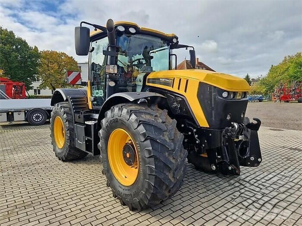 JCB 4220 Fastrac Traktoren