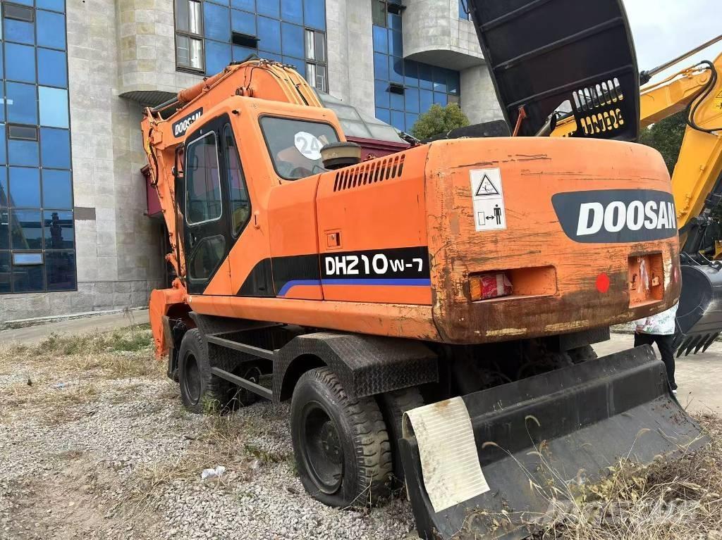 Doosan DH 210 W-7 Mobilbagger