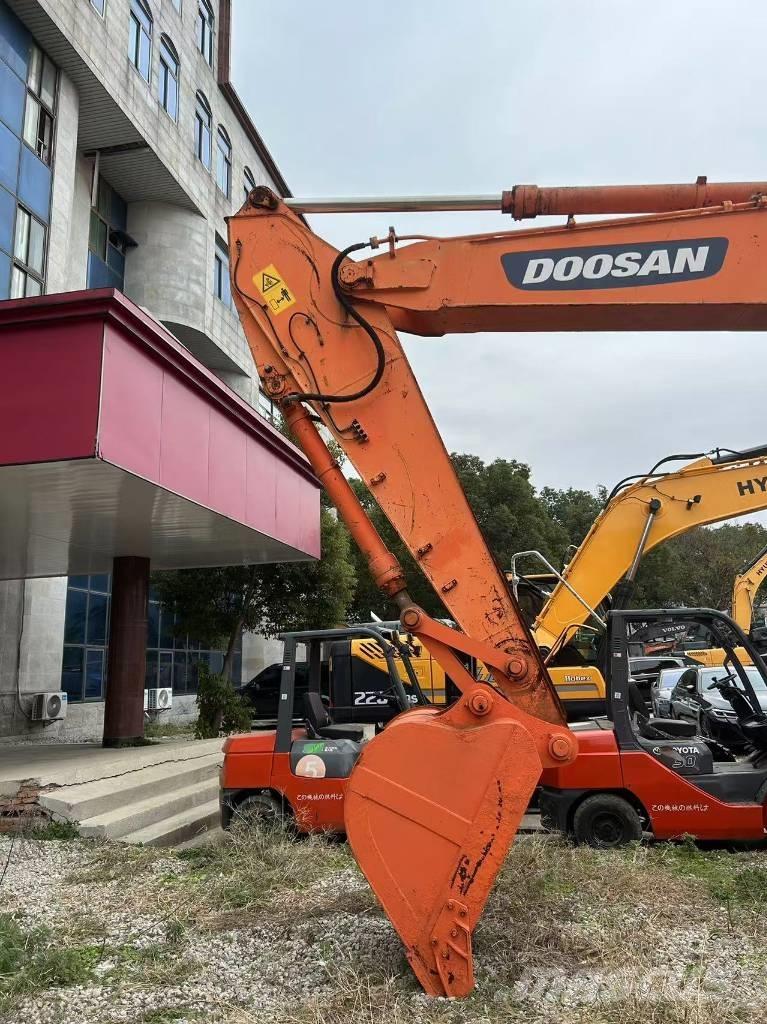 Doosan DH 210 W-7 Mobilbagger