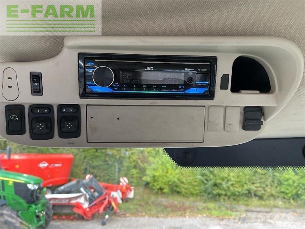 John Deere 6130 r Traktoren